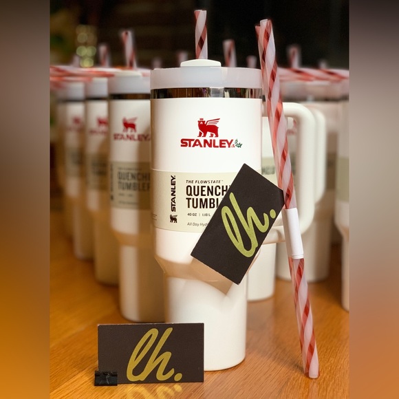 New In Hand Stanley H2.0 Mistletoe Twist Limited Edition 40oz Quencher Tumbler - Picture 2 of 5